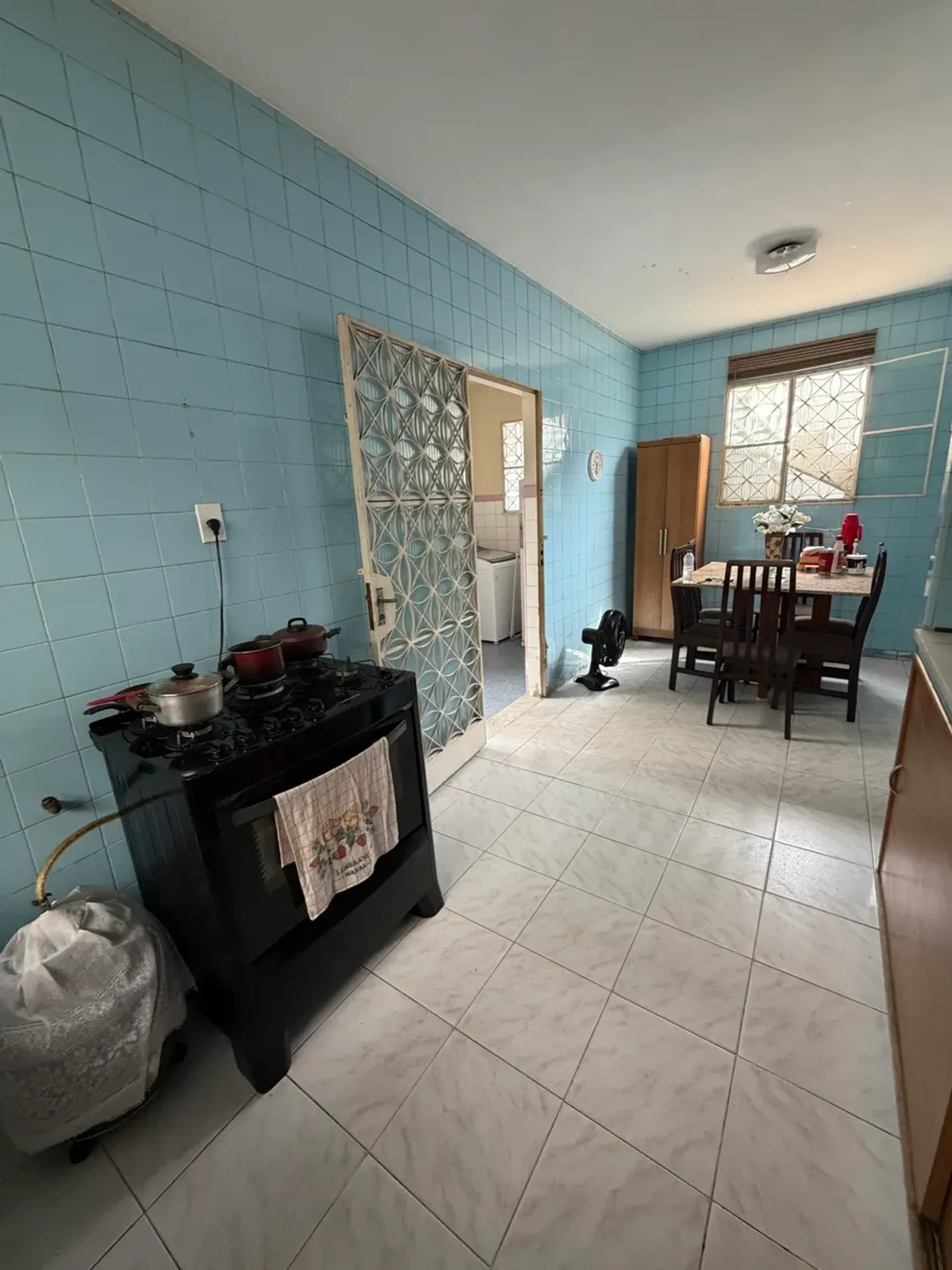 Casa mobiliada para locação com 6 quartos e 4 banheiros — photo 4