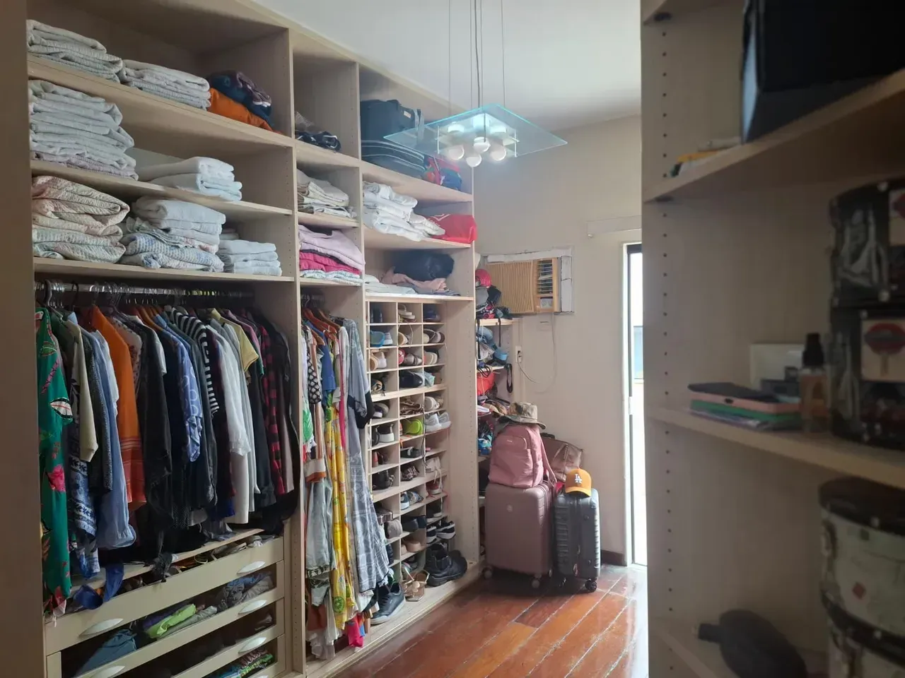 Furnished apartment with 3 bedrooms and 380 m² — photo 7