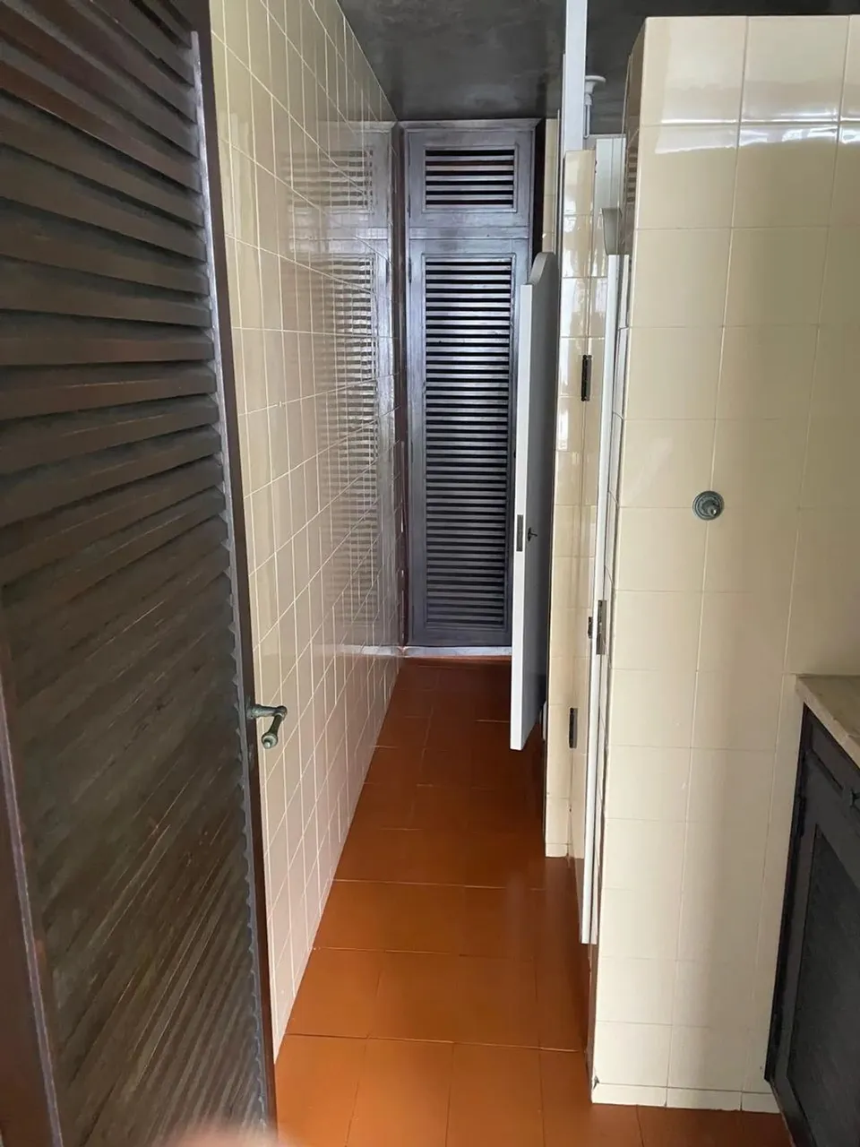 Duplex house with 1 bedroom, 4 bathrooms, 5 parking spots — photo 16