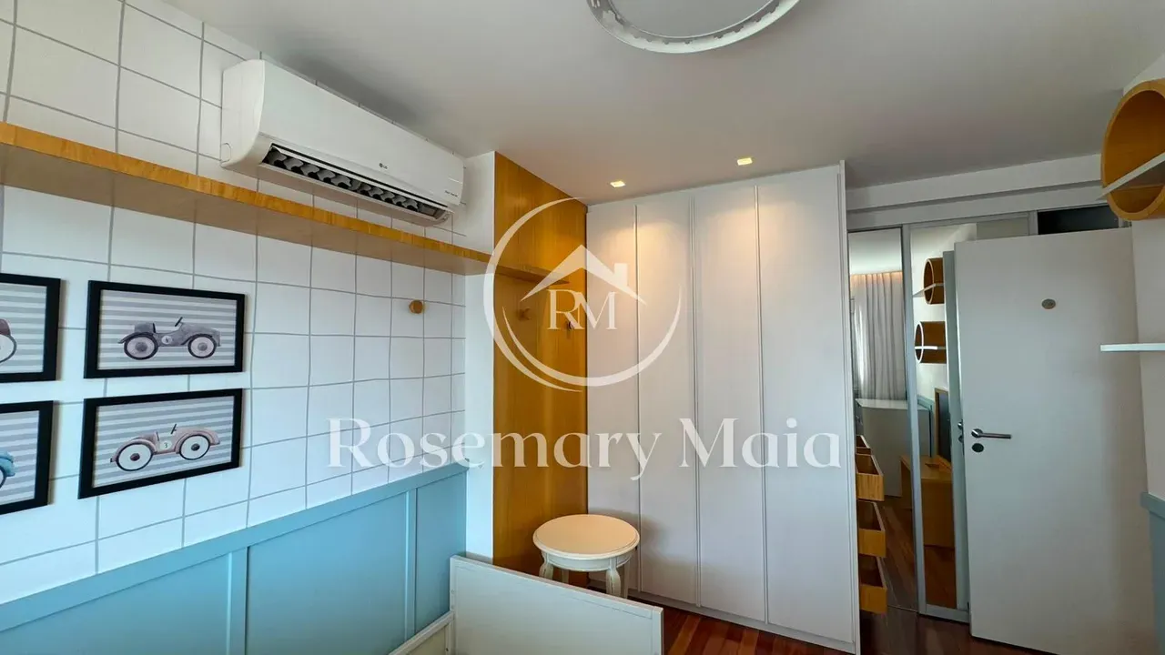 179 m² apartment with 3 bedrooms and 3 parking spaces — photo 36
