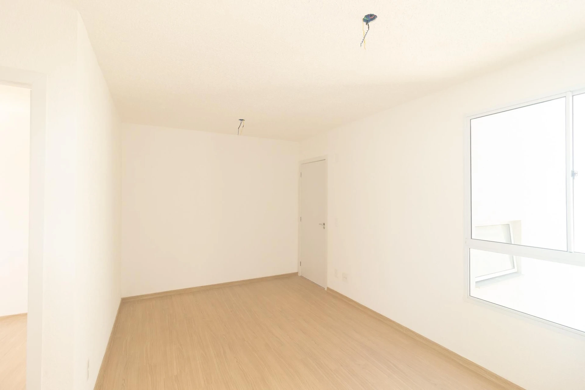 Apartamento de 2 quartos em condomínio com piscina — photo 17