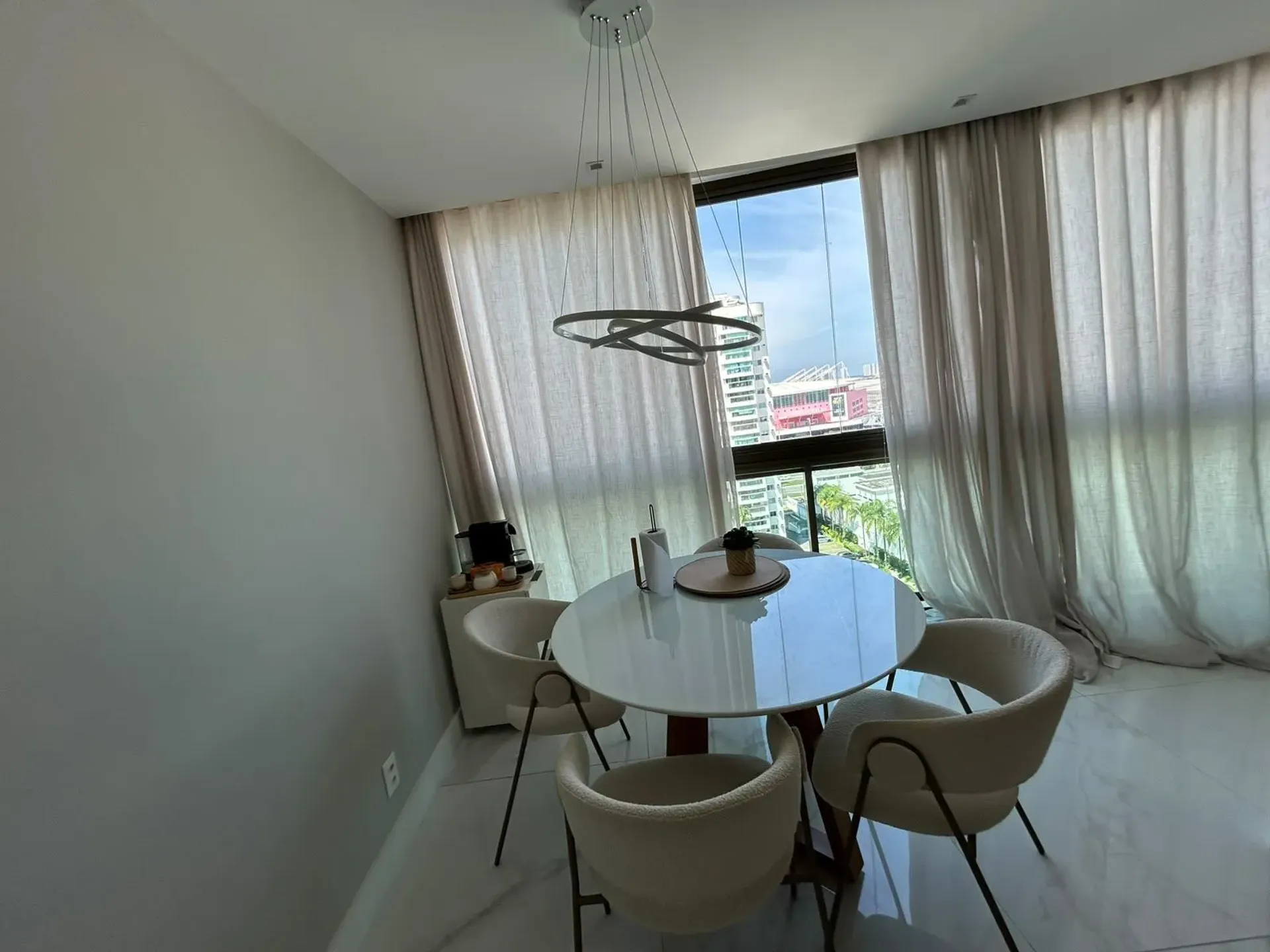 Home office in a 4-bedroom apartment, 157 m² — photo 12