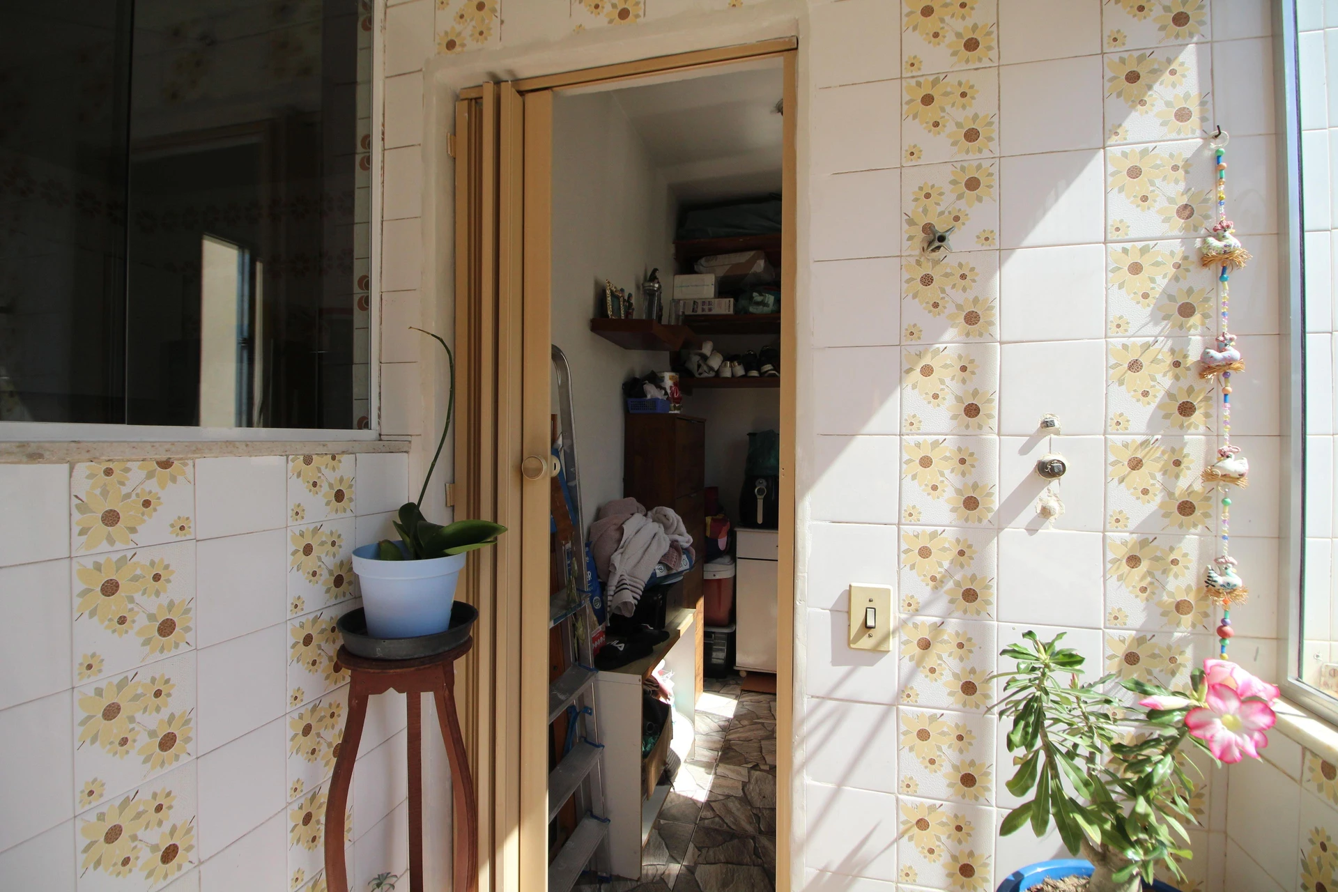 Furnished 2-bedroom apartment with 2 bathrooms — photo 34