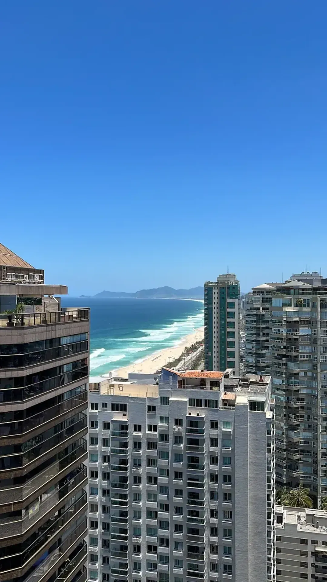 Furnished apartment with 2 bedrooms and water views — photo 39