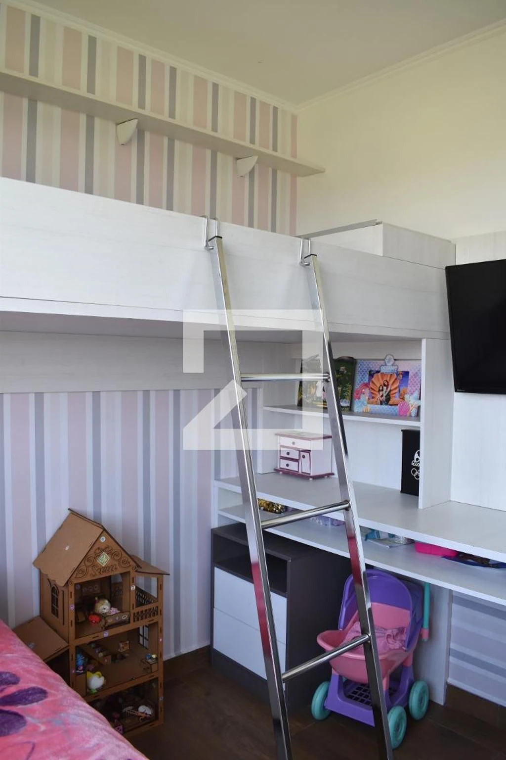 2-bedroom apartment with a washing machine in Curitiba — photo 22