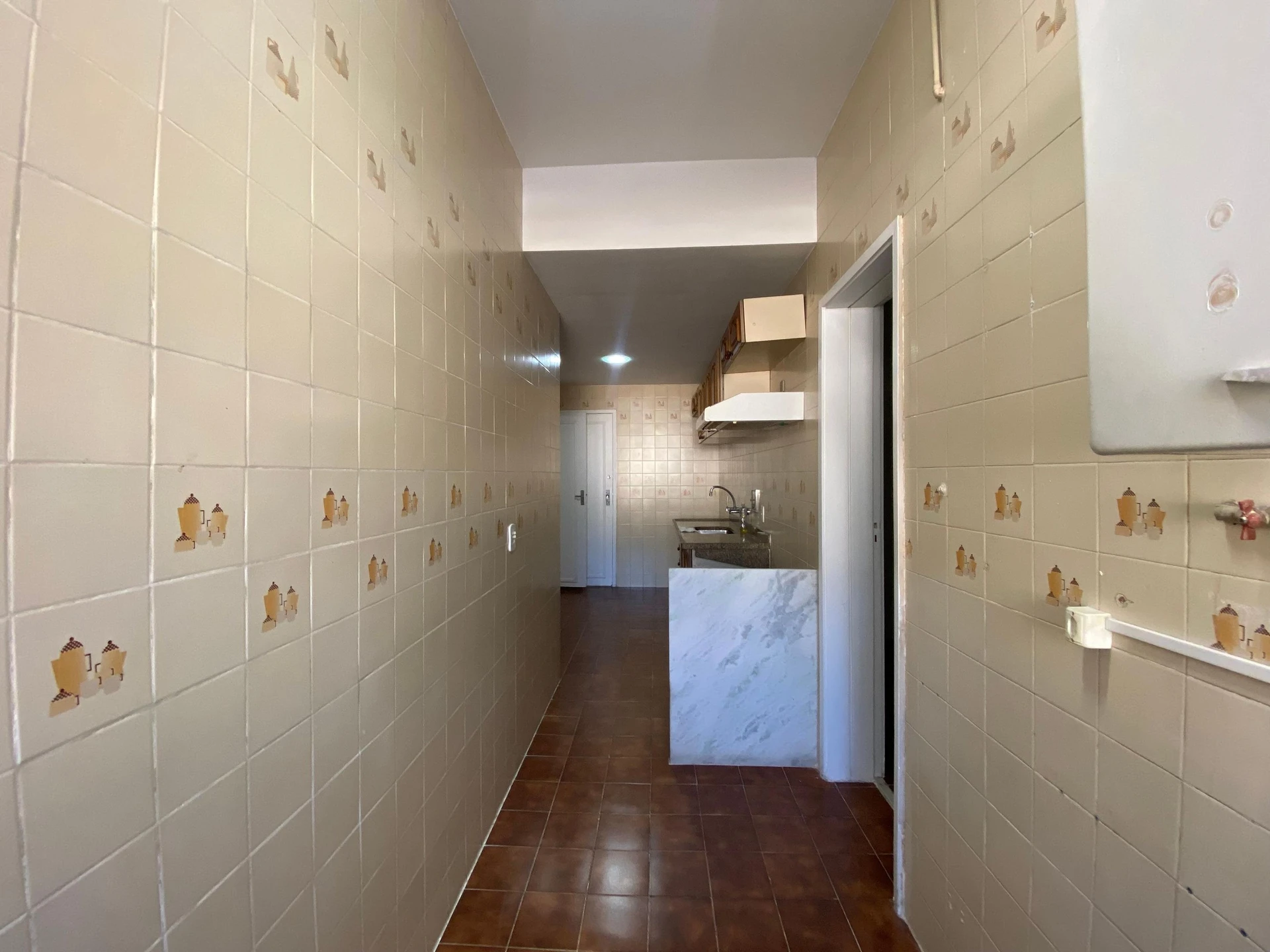 Орендна квартира з 3 спальнями та балконом — photo 30