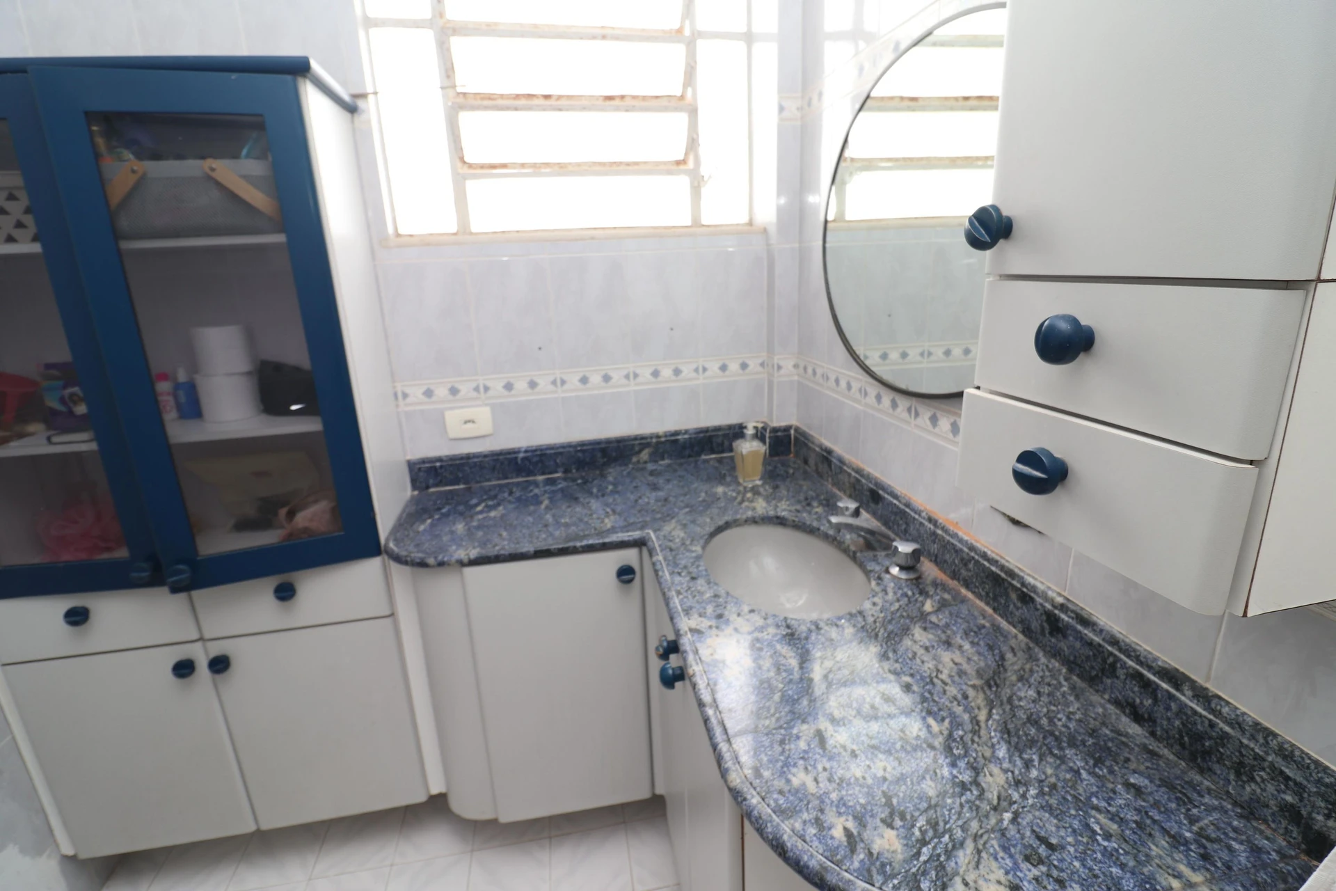10-bedroom house with a bathtub in Rio de Janeiro — photo 82