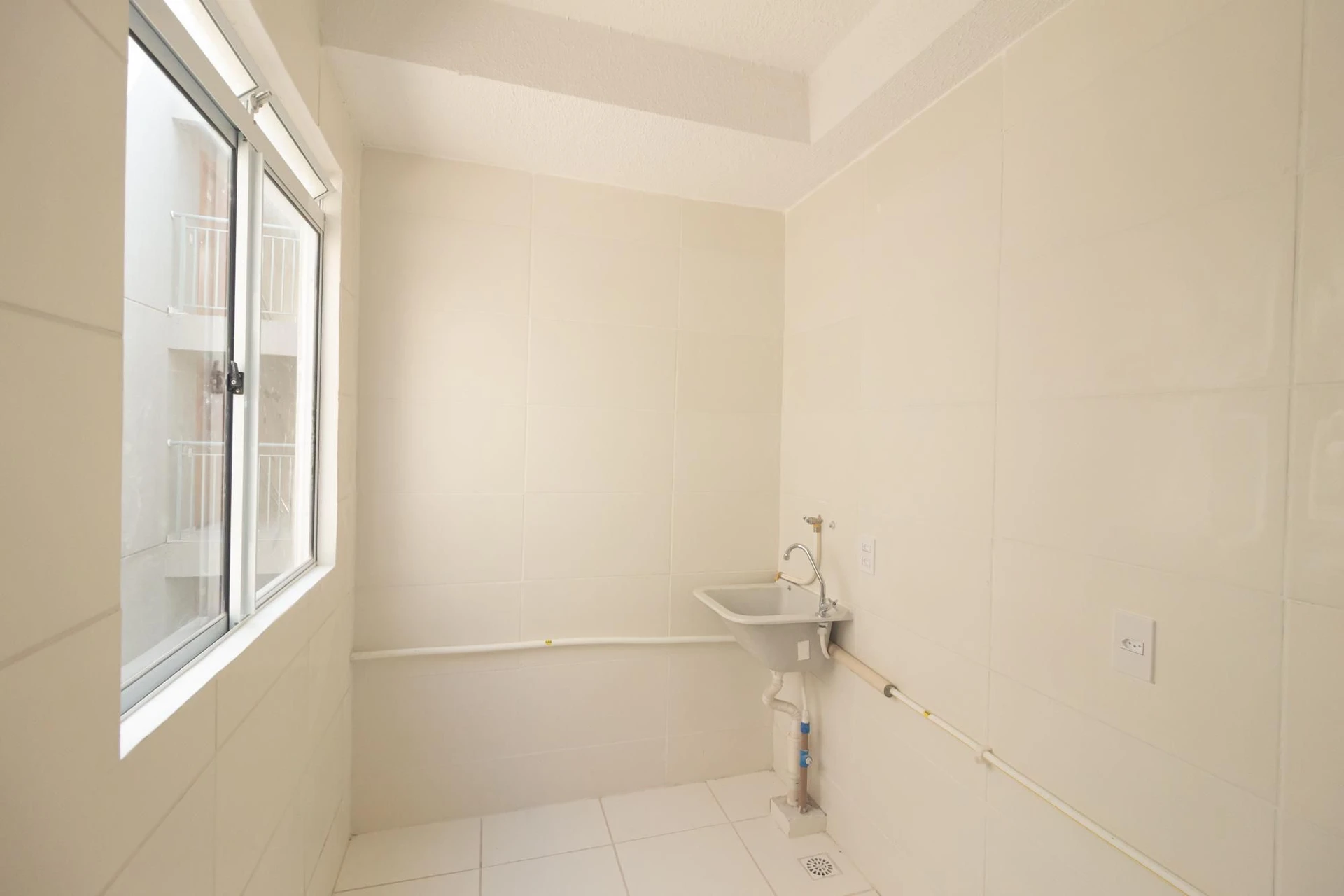 2-bedroom apartment with balcony and shared pool — photo 36