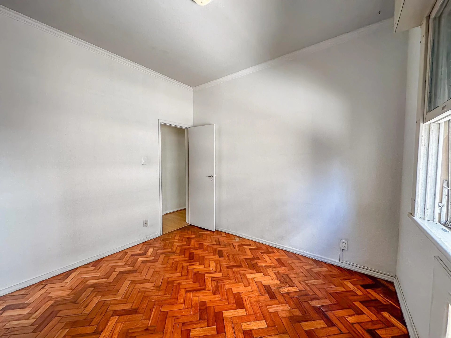 Apartment with 3 bedrooms and 2 bathrooms — photo 31