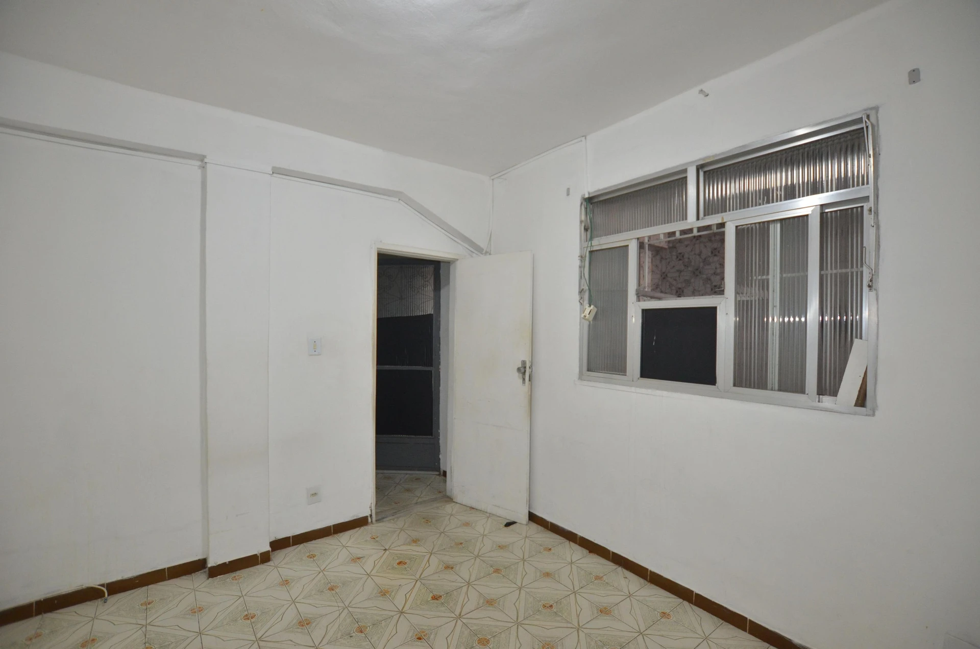 Casa sem mobília com 1 quarto e 1 banheiro — photo 14