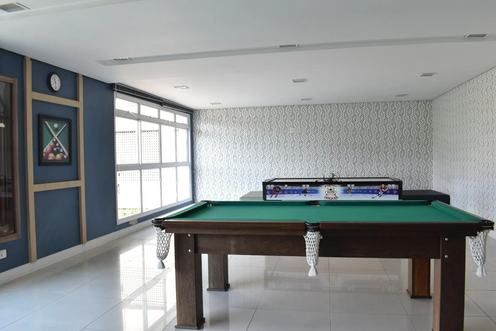 2-bedroom apartment with a home office in Curitiba — photo 43