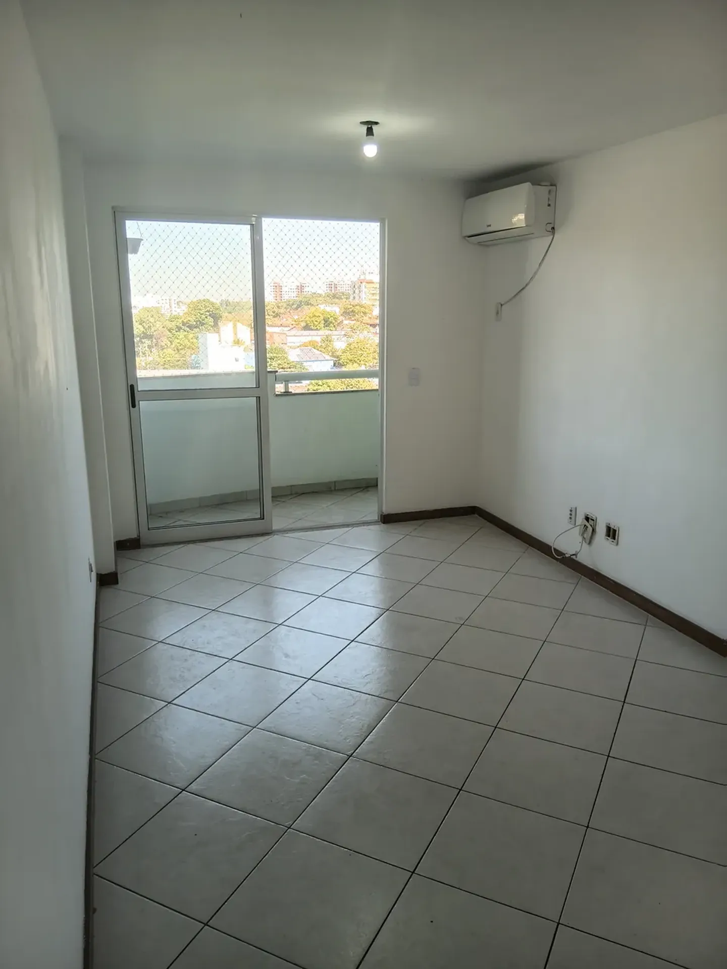 3-bedroom apartment with built-in wardrobes — photo 22