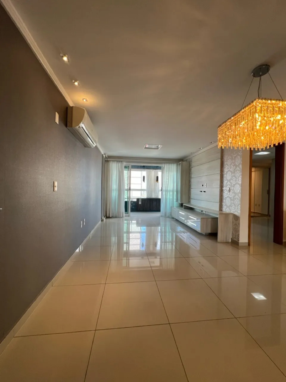 Рабочее место и 4 спальни: квартира 105 м²