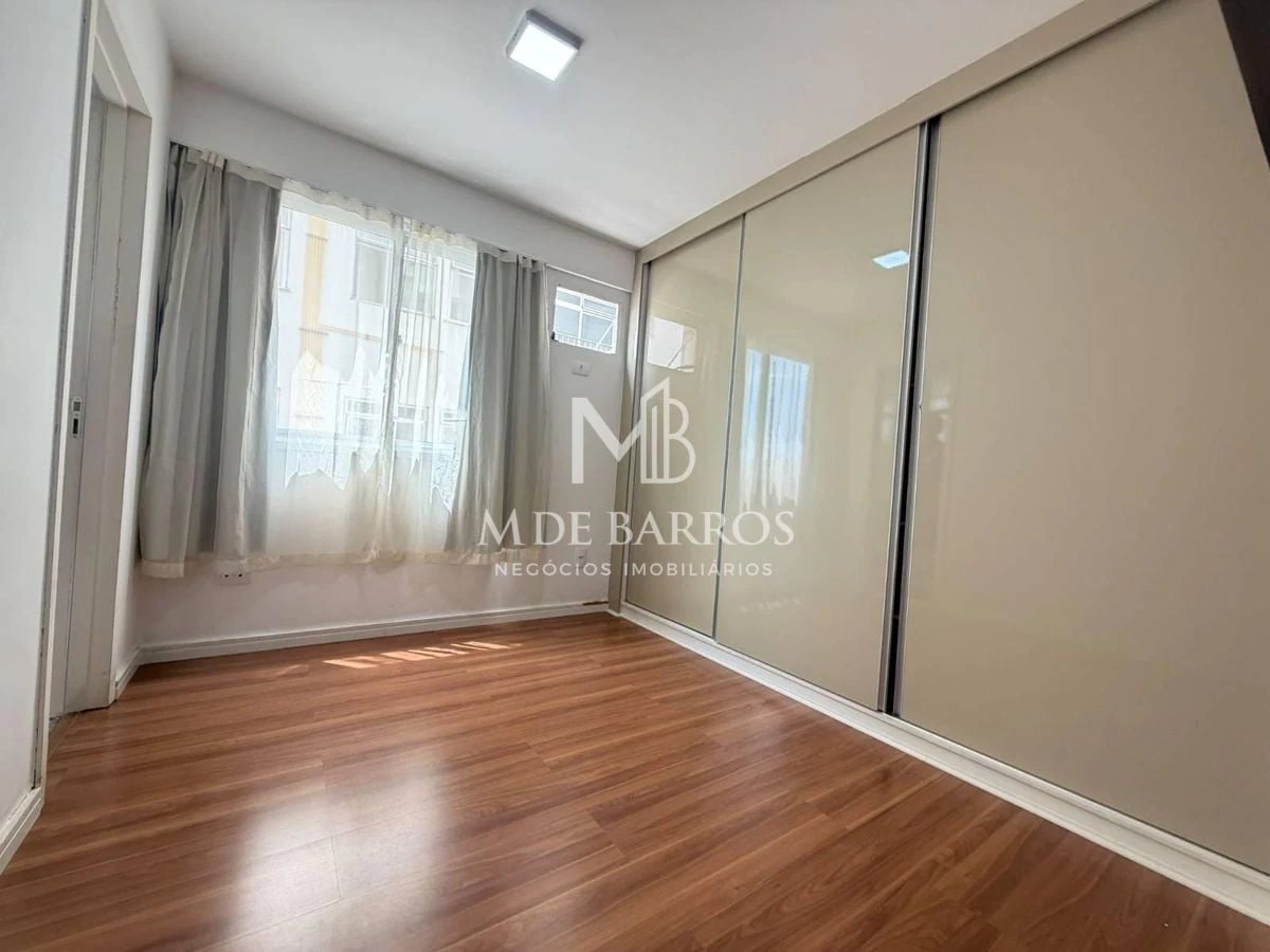 Apartamento de 2 quartos com máquina de lavar — photo 17