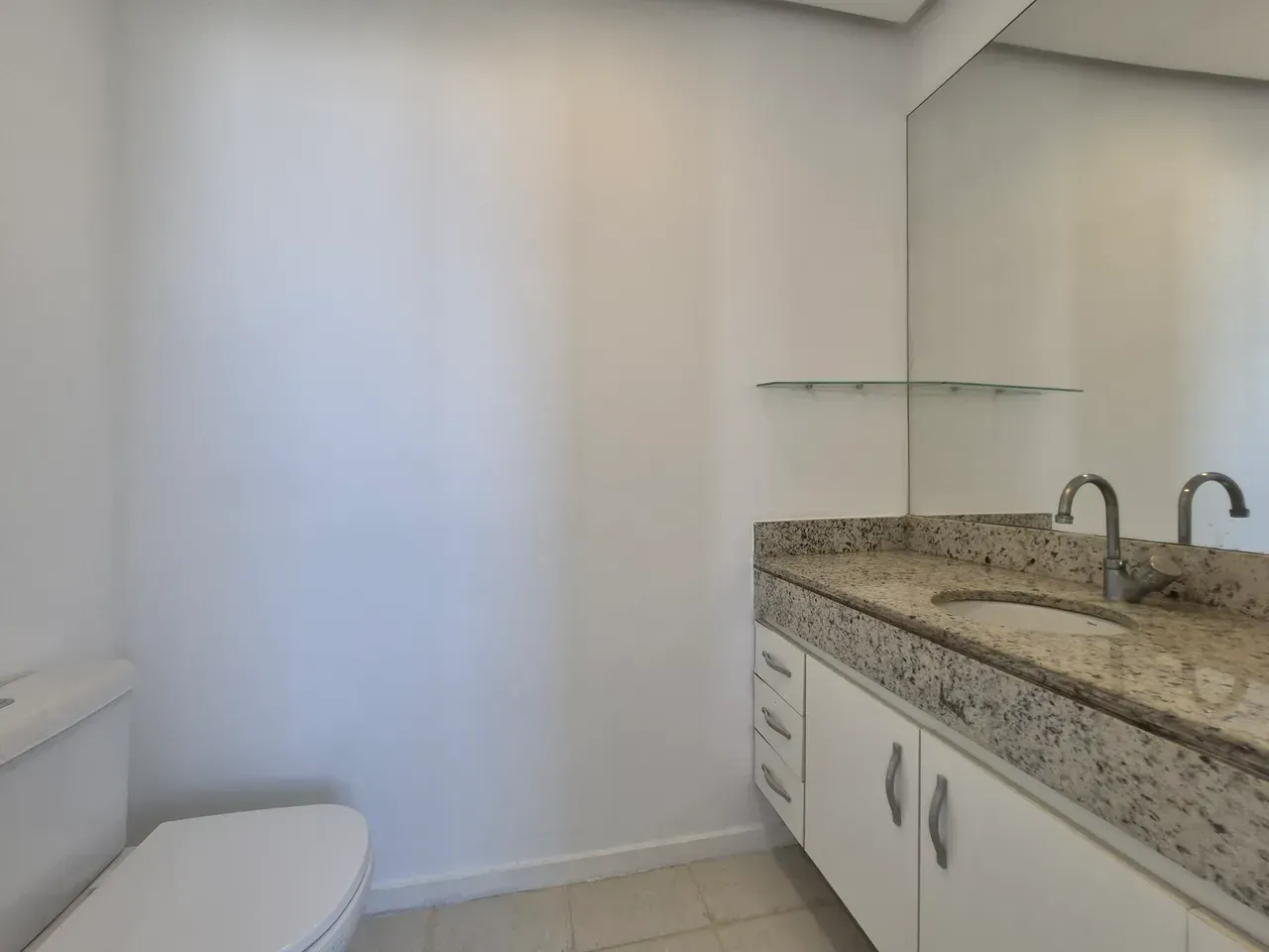 Duplex with 225 m², 3 bedrooms, and open-plan kitchen — photo 42