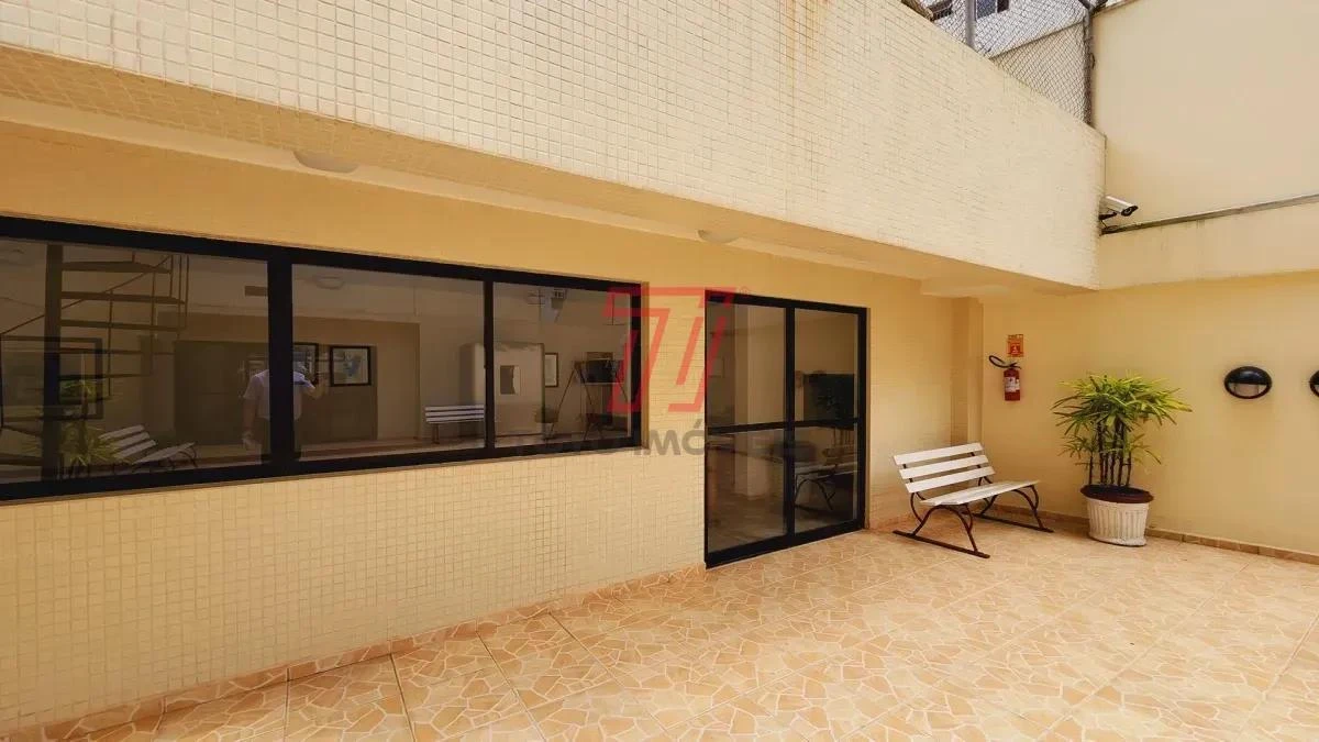 3-bedroom apartment with a bathtub in Curitiba — photo 9