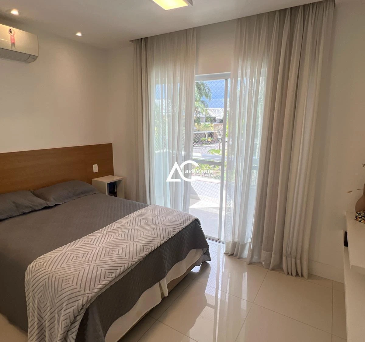 Furnished 4 en-suite home with 400 m² — photo 15