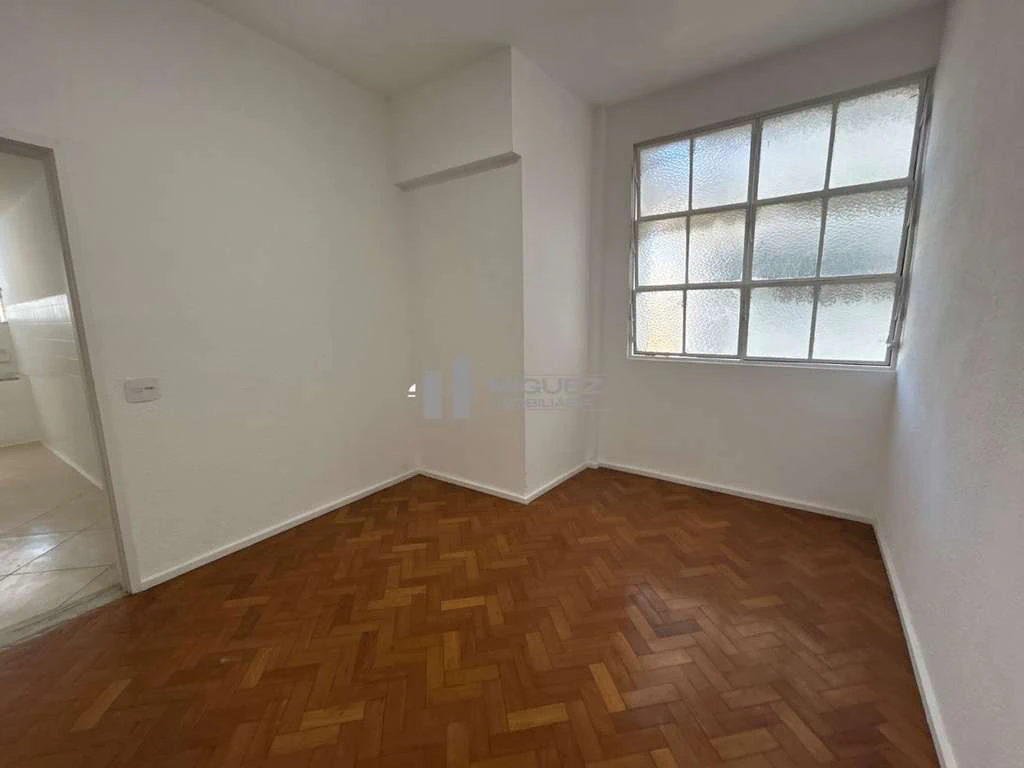 3-bedroom, 3-bath apartment with 1 parking space — photo 29