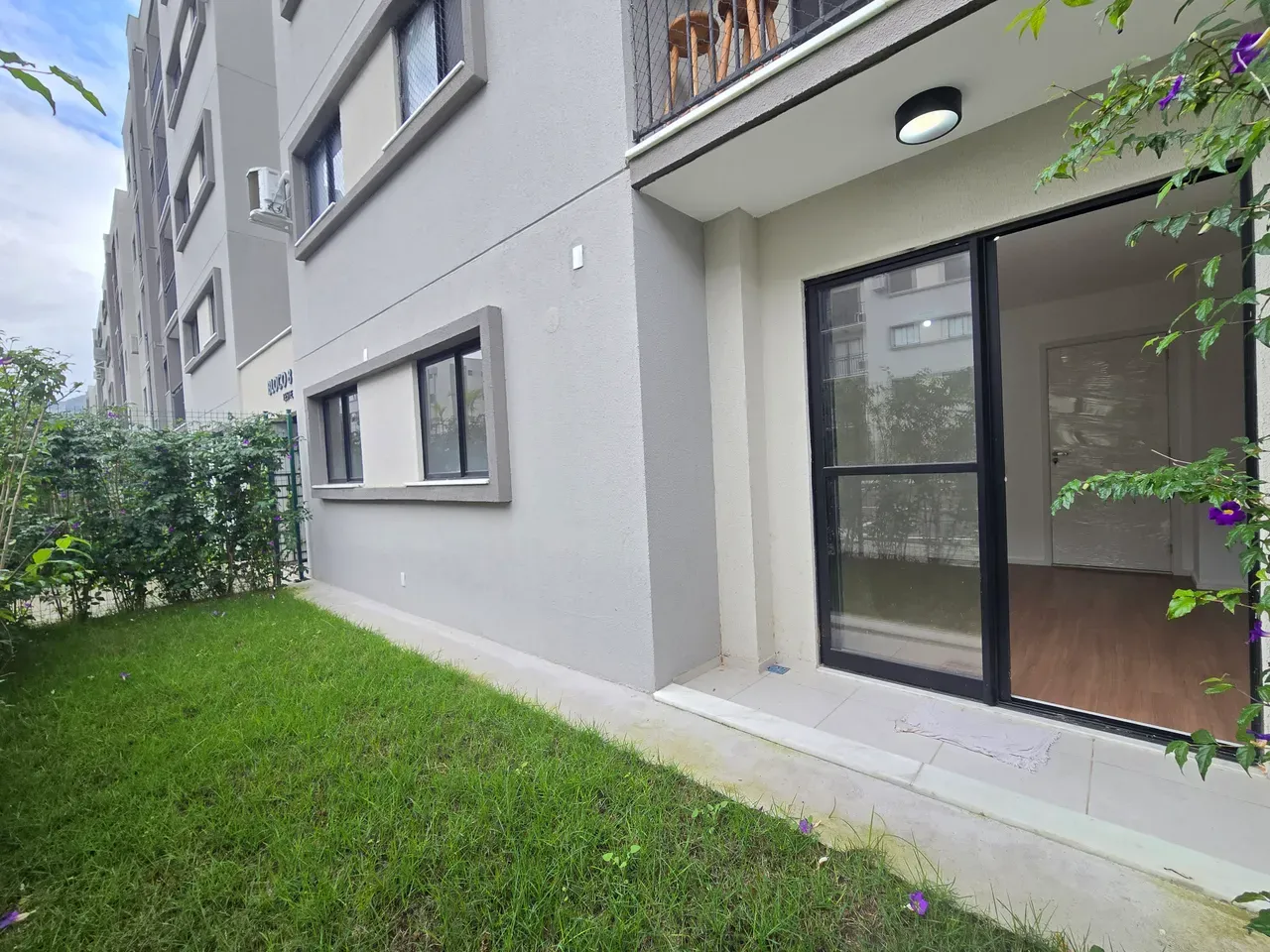 Garden apartment with 2 bedrooms and 1 bathroom — photo 33