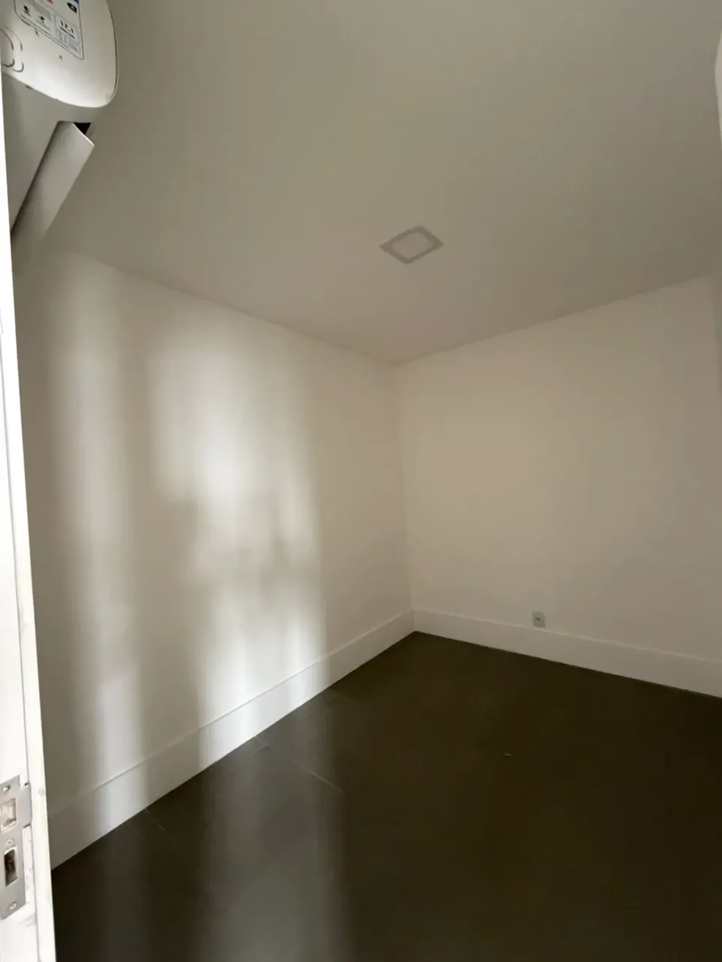 Rental and sale house with 5 bedrooms and 5 bathrooms — photo 24