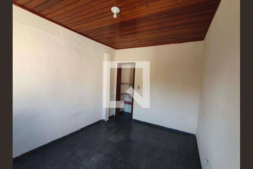 Unfurnished house, 1 bedroom, 94 m², no parking — photo 5