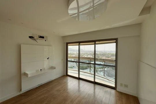 4-bedroom apartment with a separate kitchen, 260 m² — photo 23