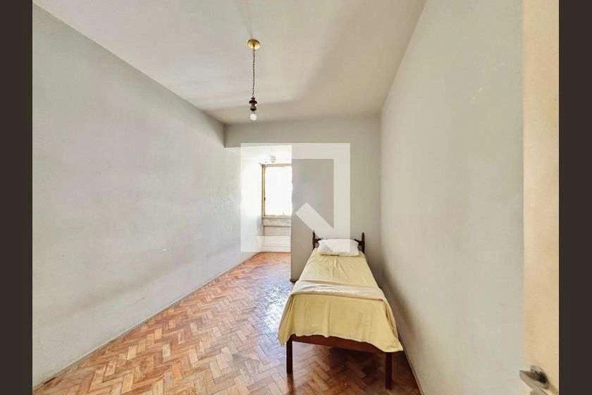 Unfurnished 2-bedroom apartment with city-facing windows — photo 14