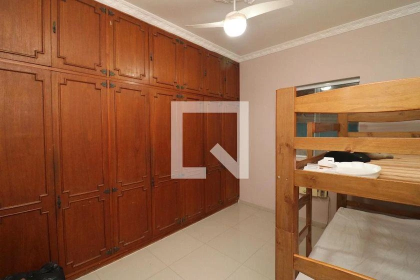 Home office in a 10-bedroom house, 747 m² — photo 11