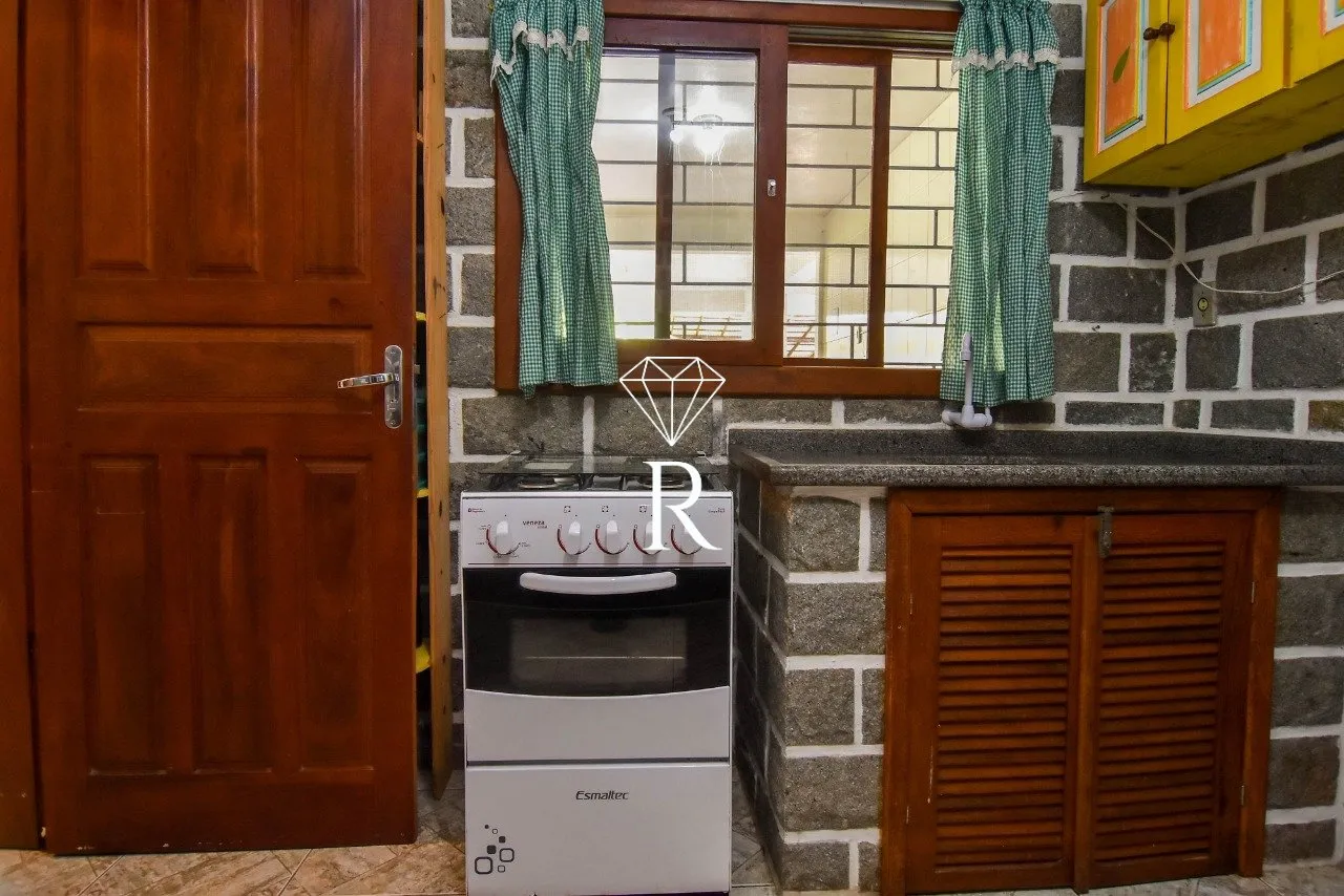 Casa tipo sítio con 4 dormitorios y 6 plazas de aparcamiento — photo 70