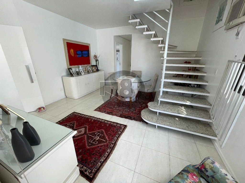 3 en-suite bedroom apartment with 5 bathrooms, 165 m² — photo 4