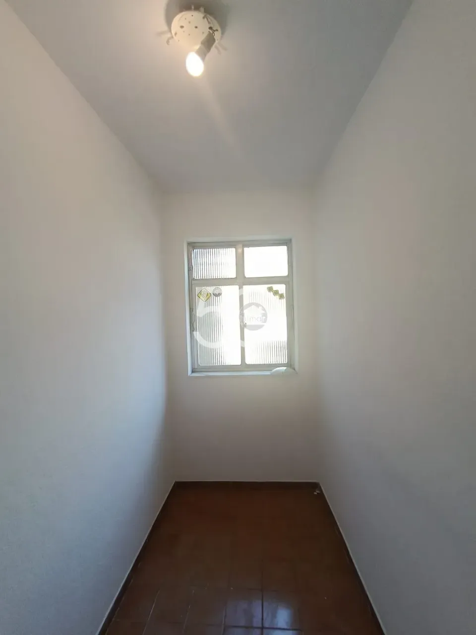 1-bedroom apartment with balcony and a glass shower — photo 10