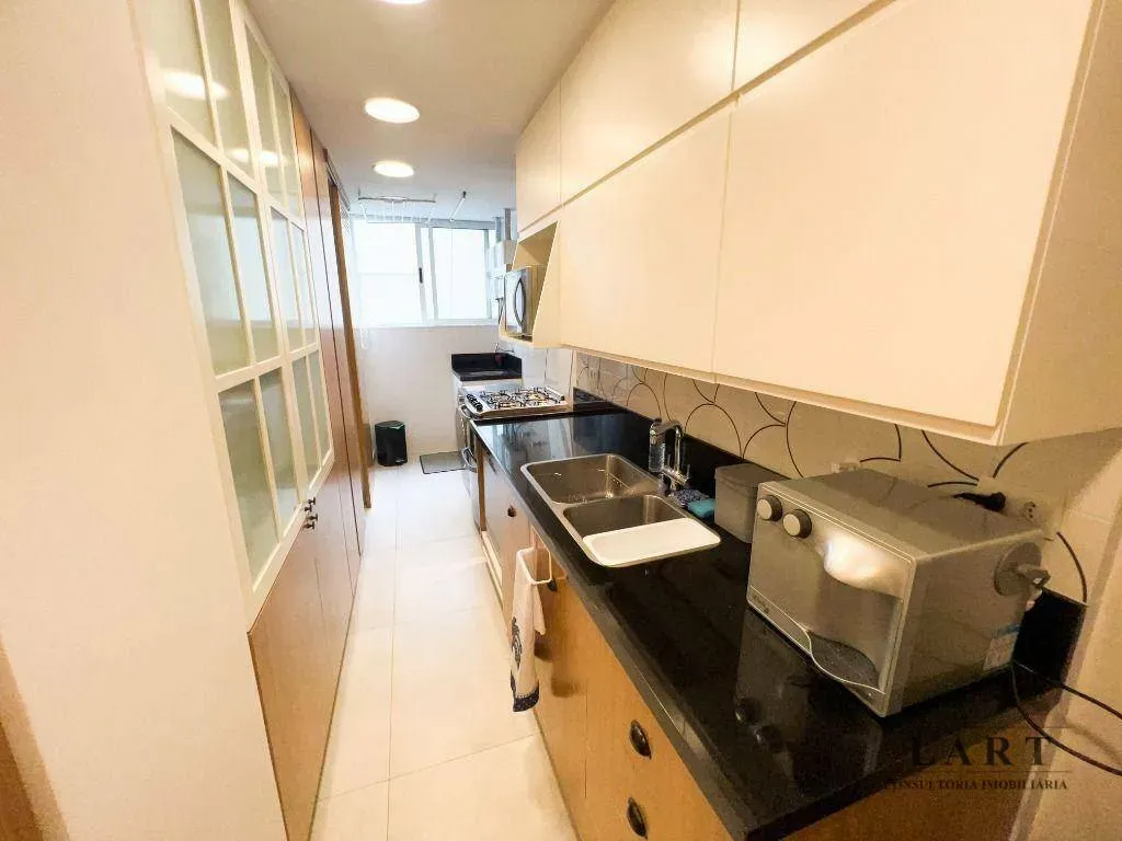 Home office in a 3-bedroom apartment, 160 m² — photo 22