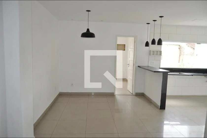 Casa, 180 m², com jardim — photo 2