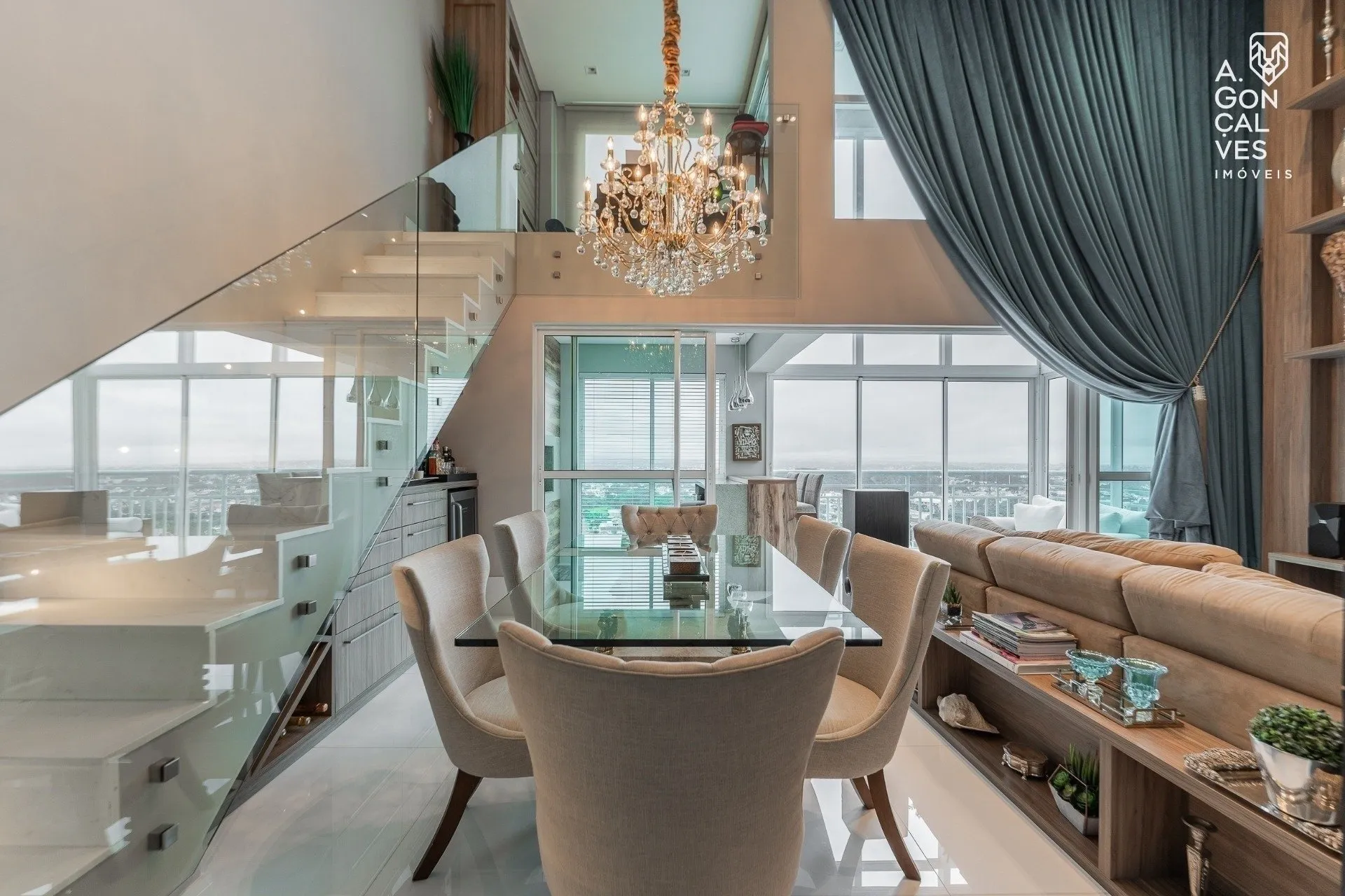 Квартира с 3 спальнями, 5 санузлами и 3 местами — photo 4