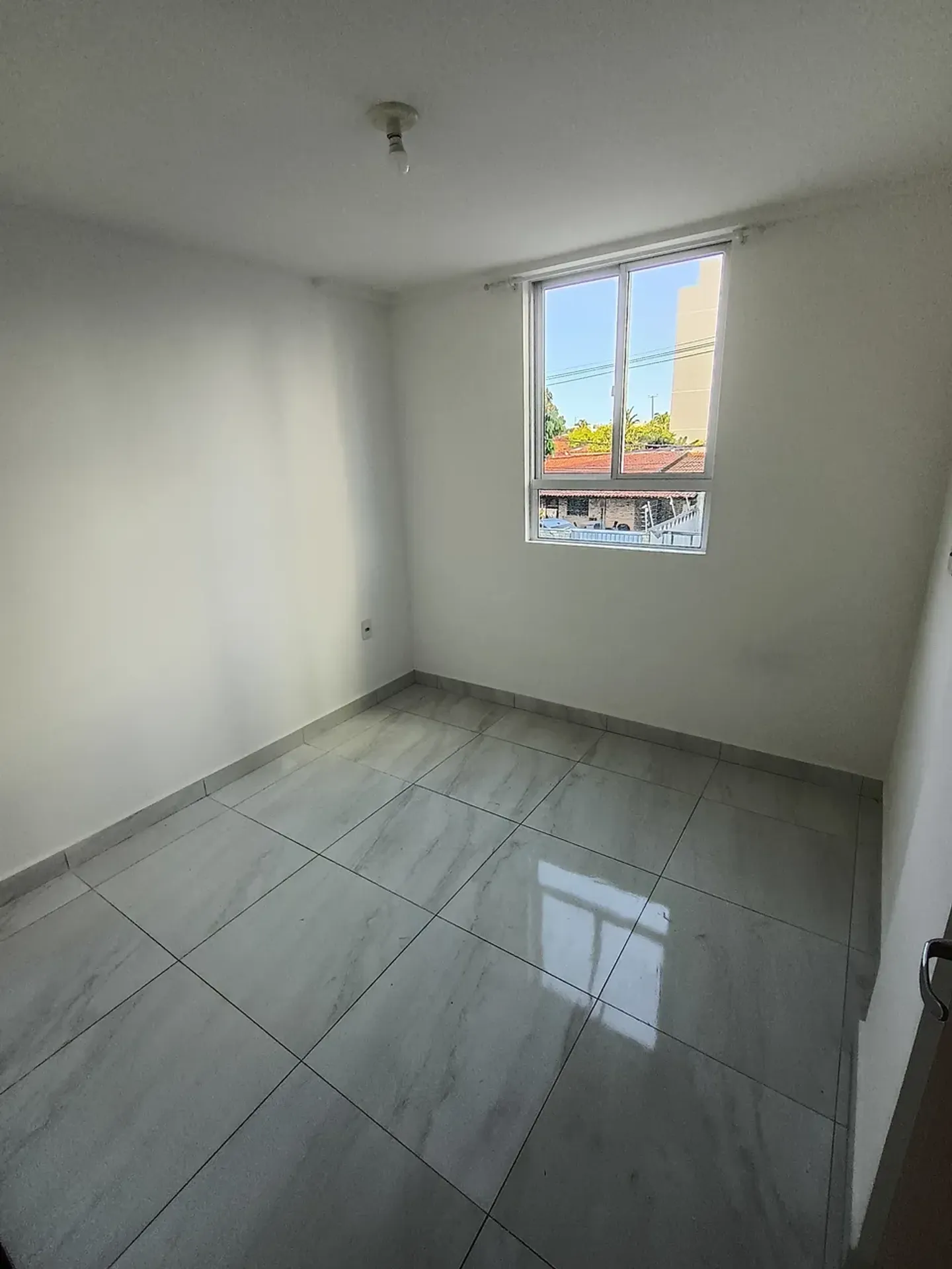 2-bedroom apartment with en-suite and 60 m² modern — photo 11