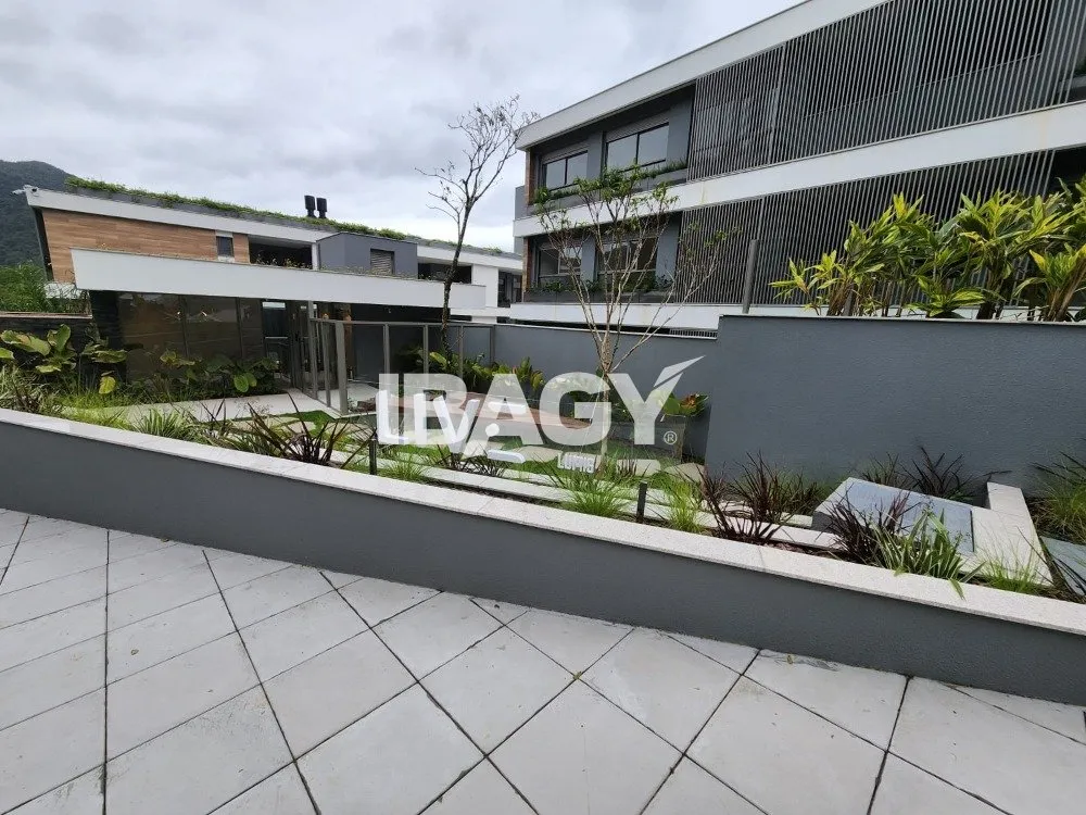 Furnished apartment, 116 m², with a grill on the balcony — photo 44