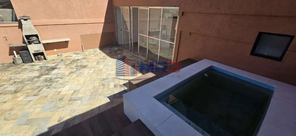 Top-floor apartment with 2 bedrooms and private BBQ — photo 4