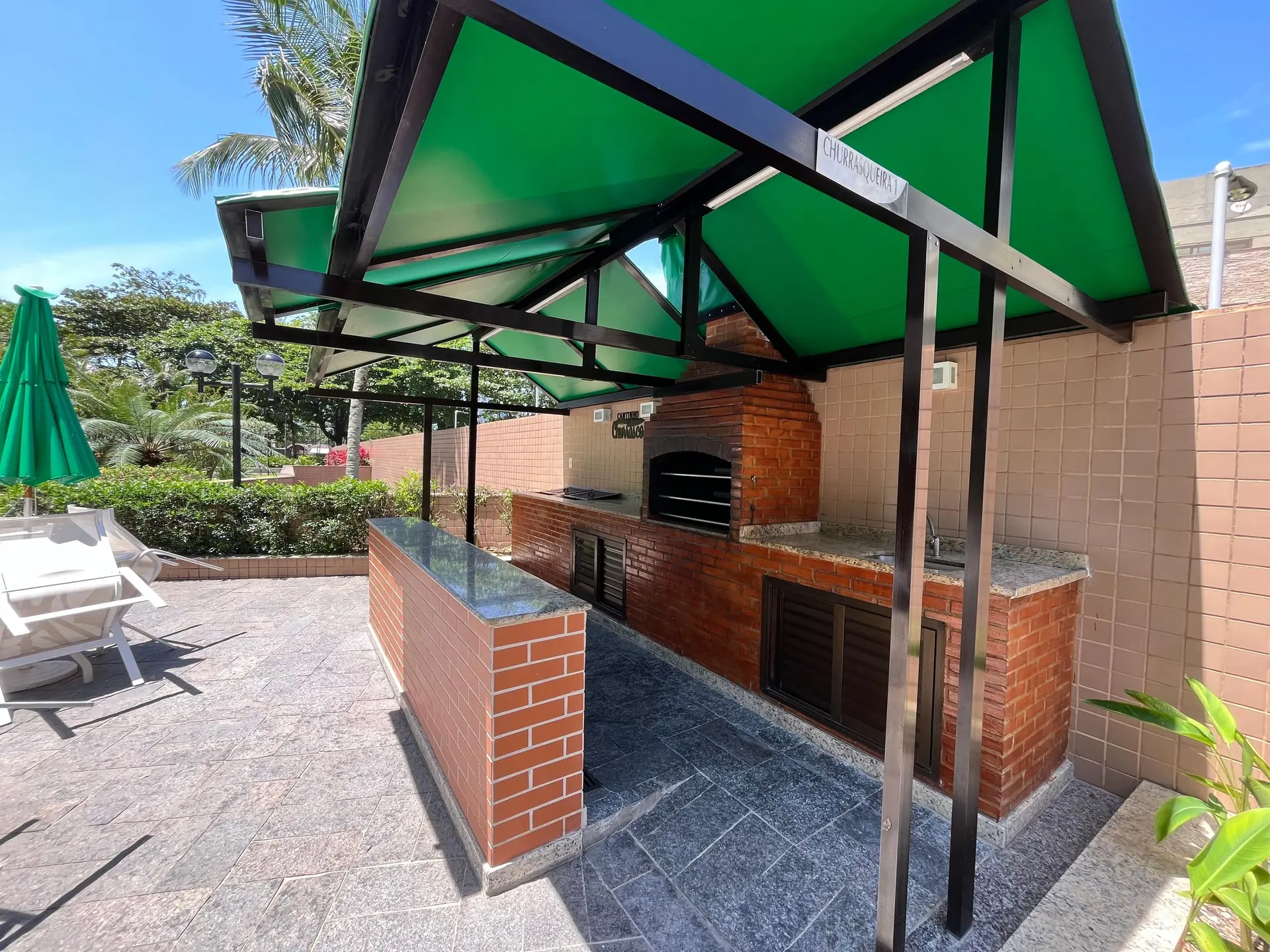 2-bedroom apartment with a glass-enclosed balcony — photo 36