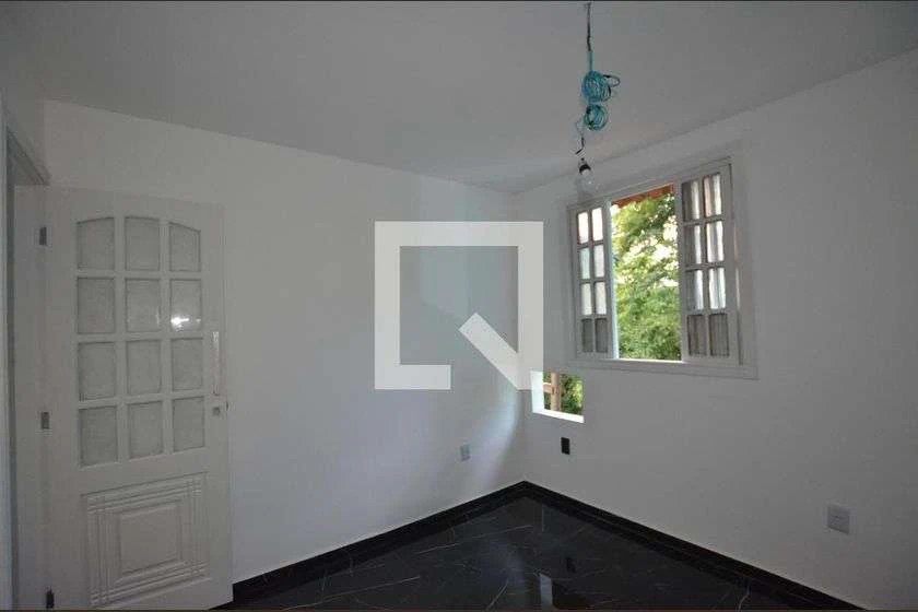 1-bedroom apartment with enclosed kitchen and garden — photo 15