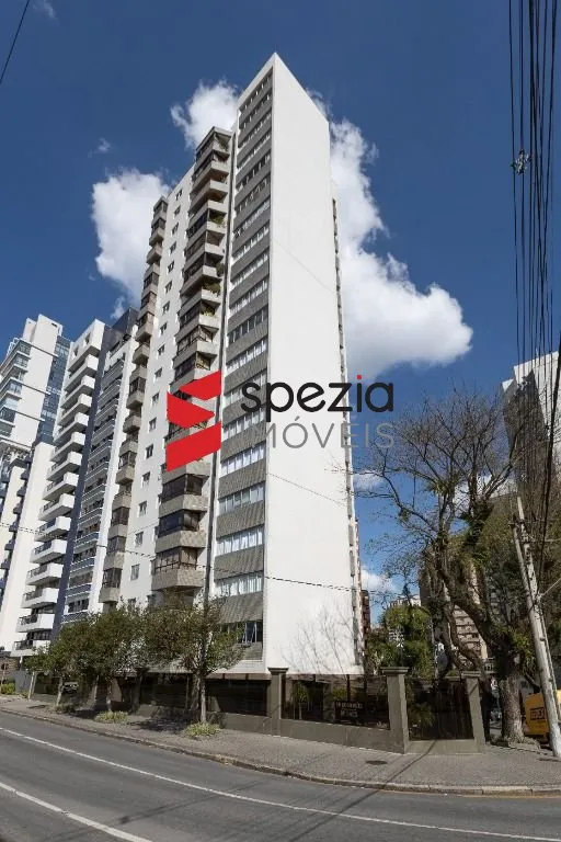 332 m² apartment with 2 bedrooms and 5 bathrooms — photo 40