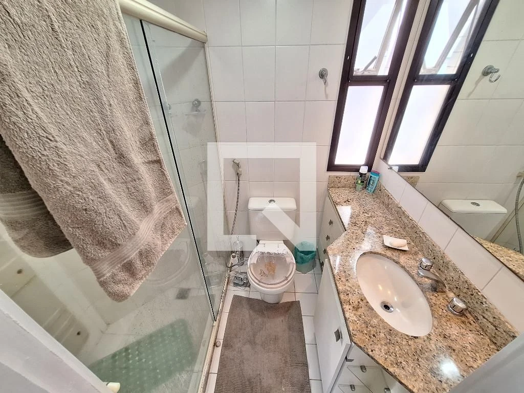 Furnished 3-bedroom apartment with 3 bathrooms — photo 19