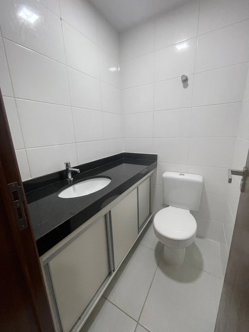 4-bedroom apartment in a building with a sauna — photo 8