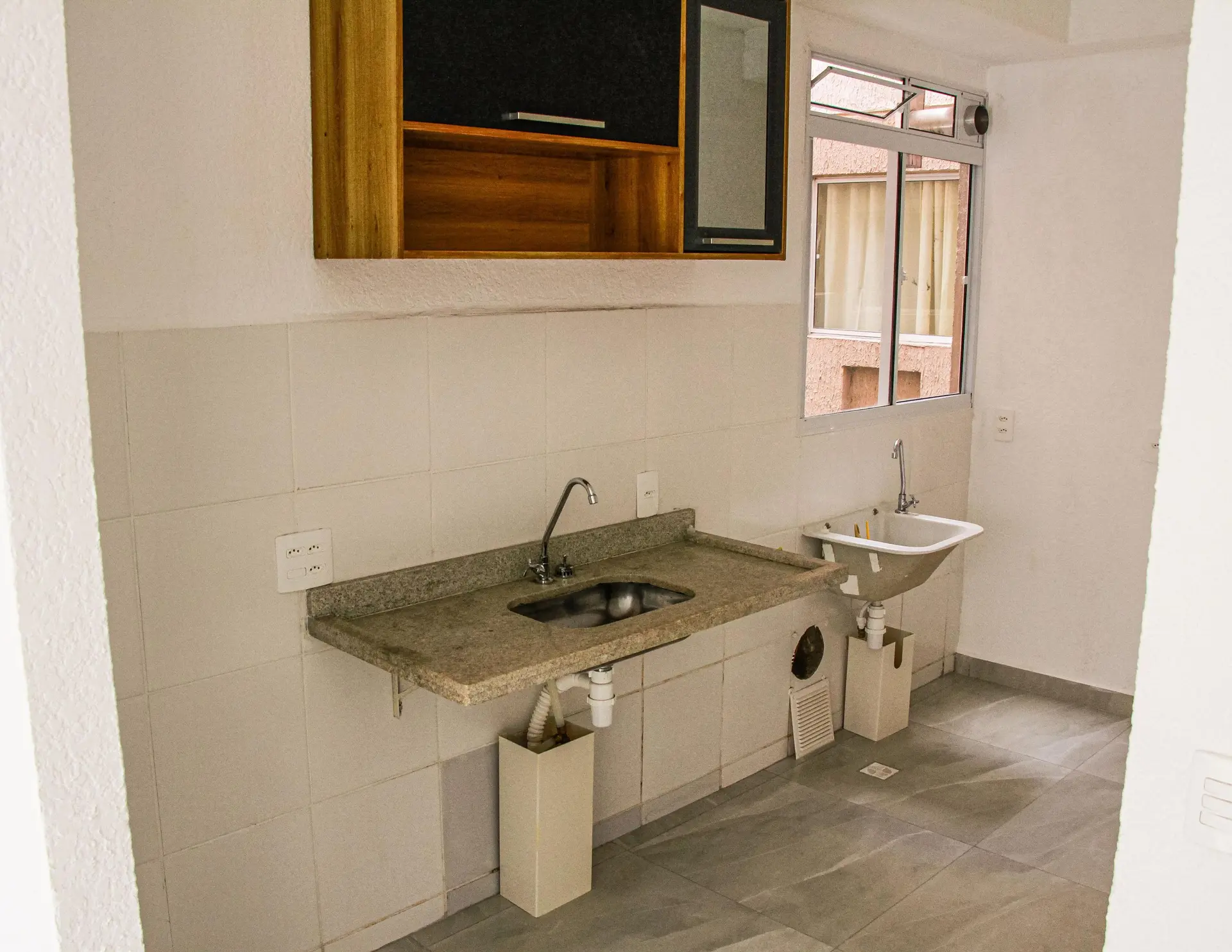 Apartamento para alugar com 2 quartos e cozinha compacta — photo 9