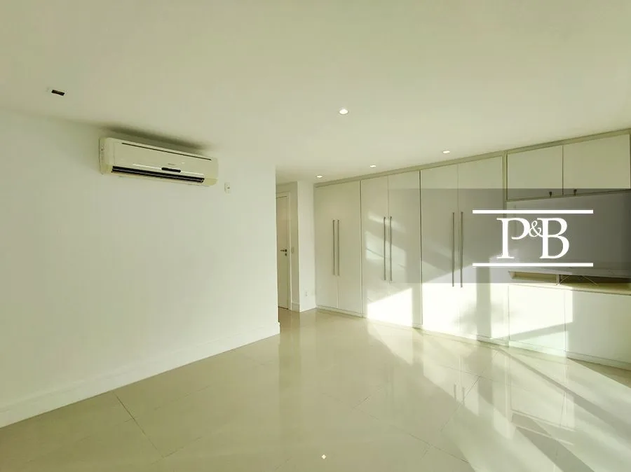 4-bedroom apartment, 289 m² — photo 4