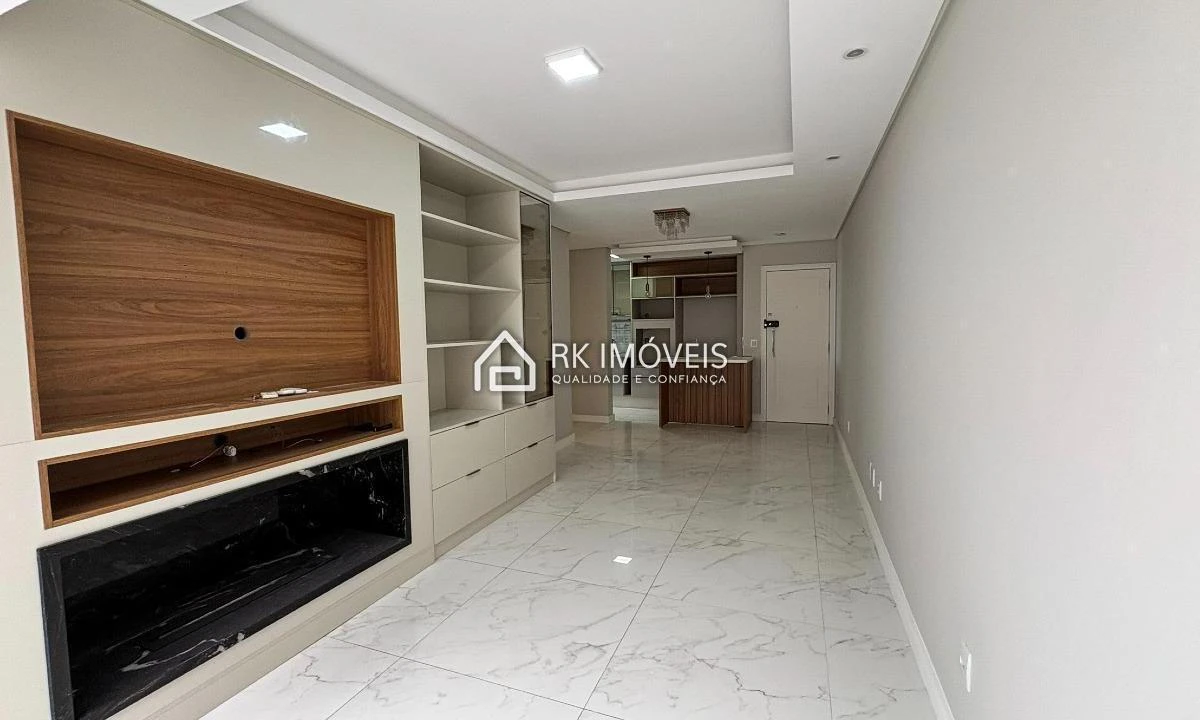 3-bedroom apartment with an open-plan kitchen and en suite — photo 4