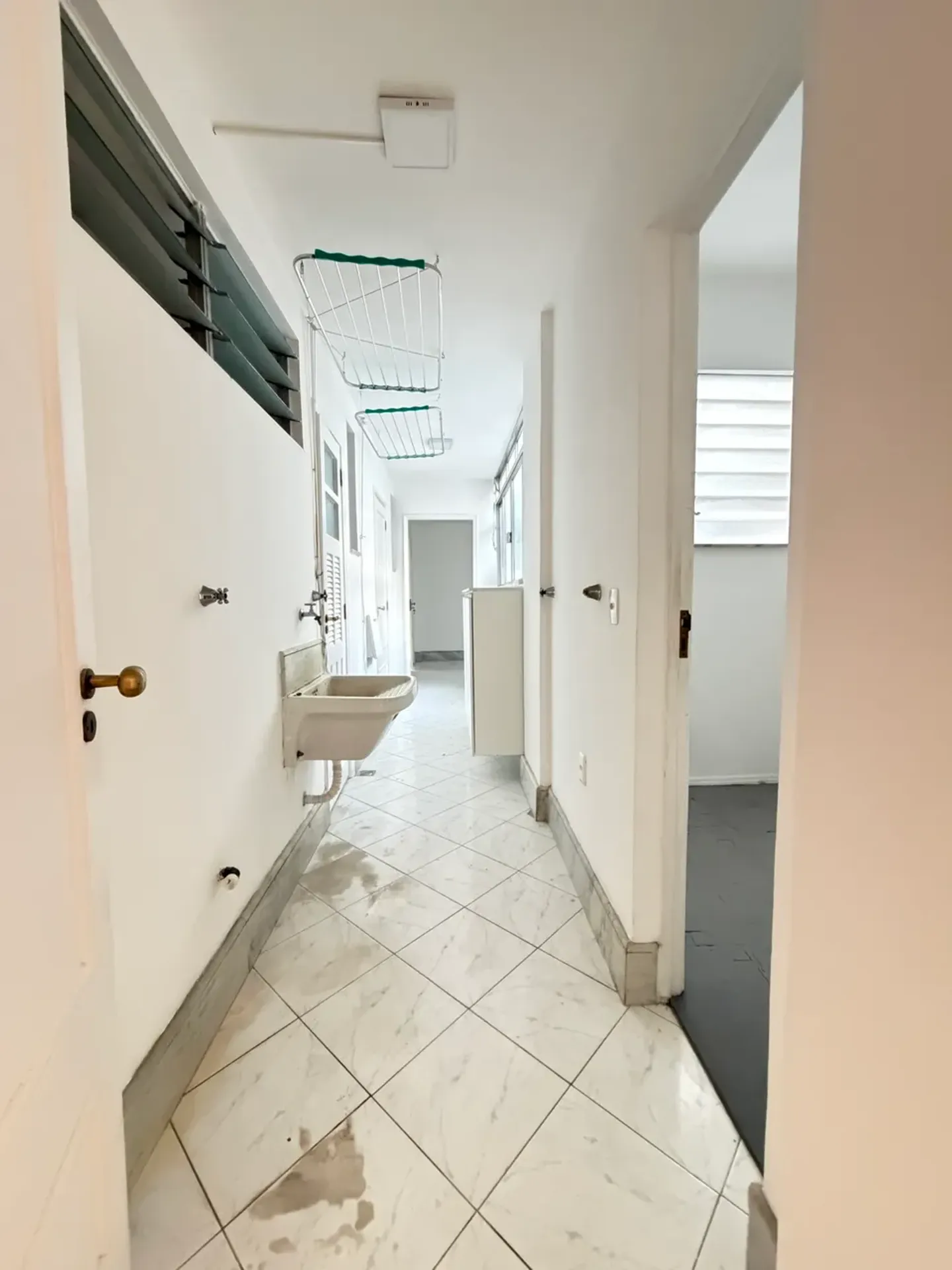 132 m² apartment with 3 bedrooms and 1 parking space — photo 28