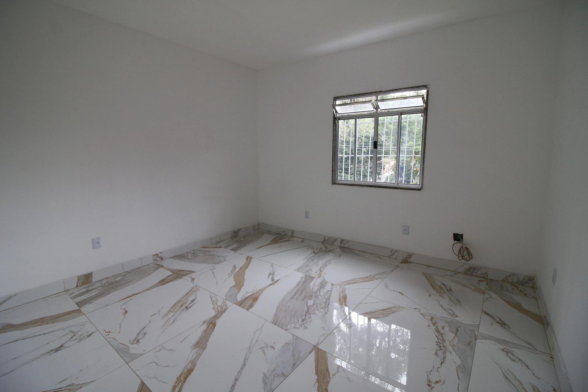 3-bedroom apartment with a grill on the balcony — photo 16