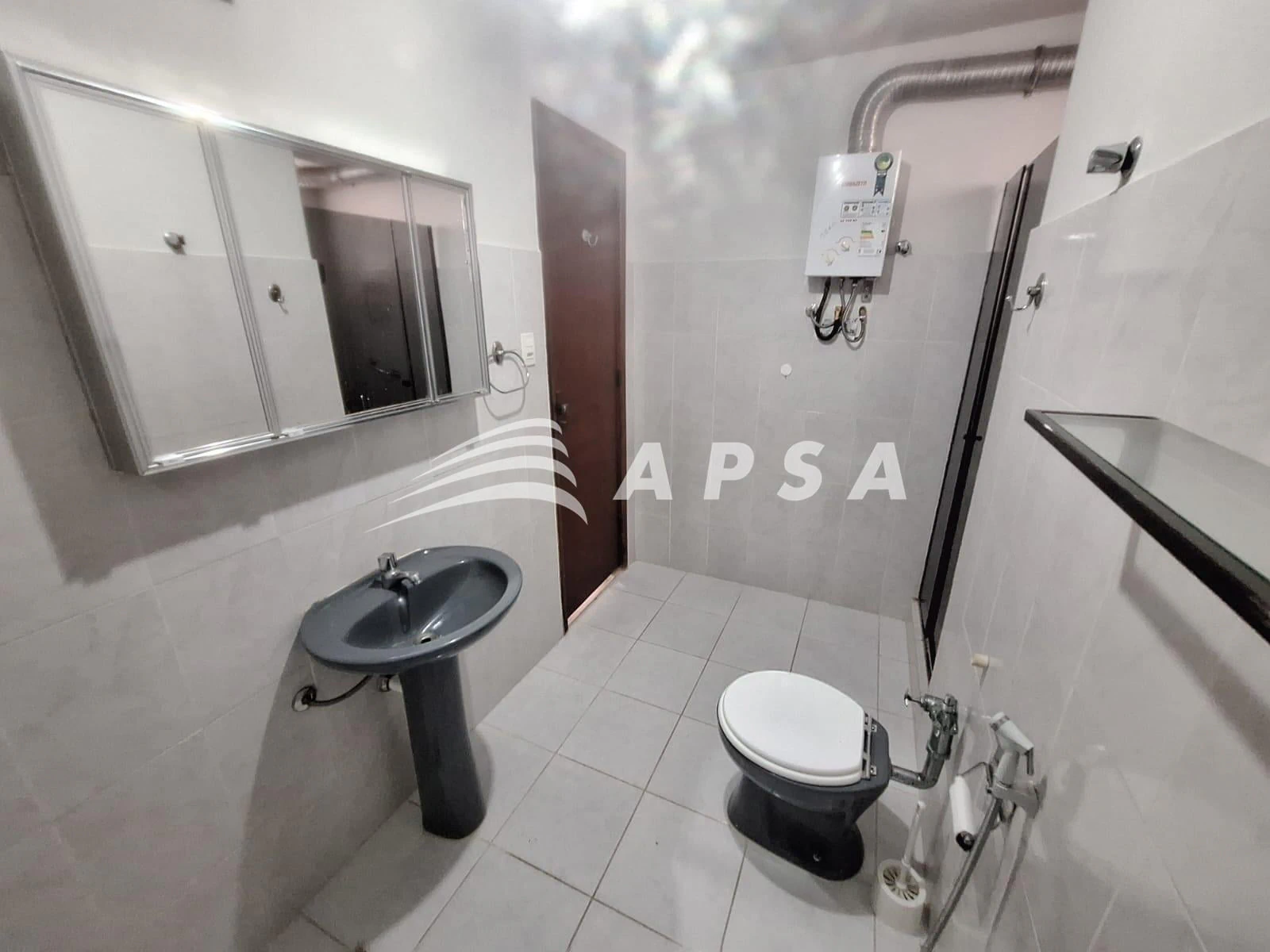 75 m² apartment with 2 bedrooms and a balcony — photo 10