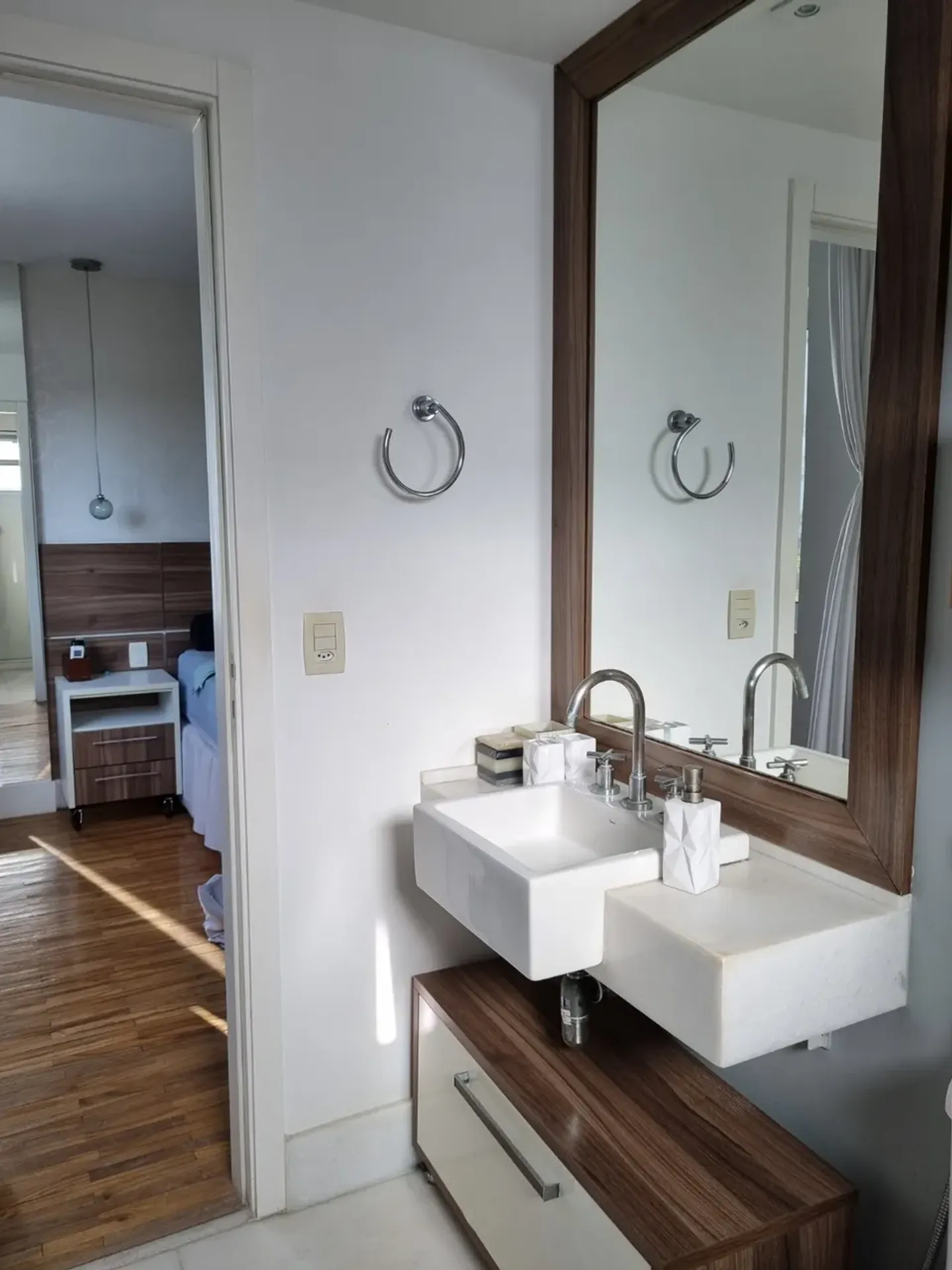 Apartamento mobiliado com 3 quartos e cozinha separada — photo 46