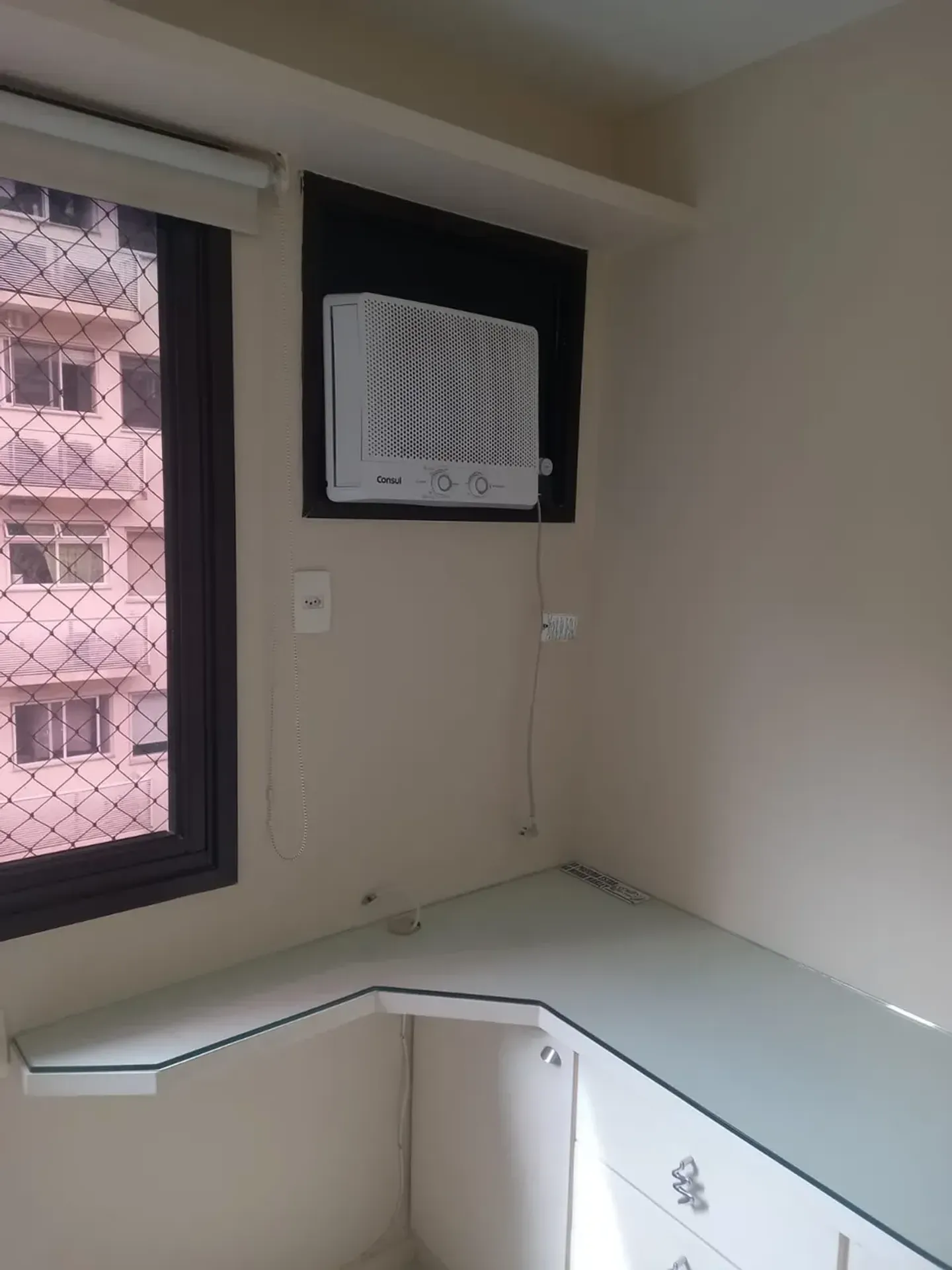 2-bedroom apartment with a home office — photo 3